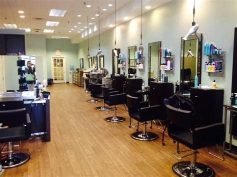 Discover the Magic of a Personalized Makeover at Magic Looks Salon